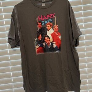 Happy Days Graphic T-Shirt - Gray